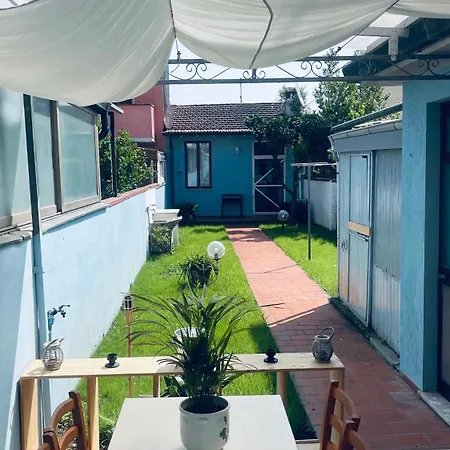 Ferienhaus Casa Azzurra, Giardino, E Vicina Al Mare Viareggio